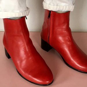 Hopp Studios Red Leather Ankle Boots Booties 🍓